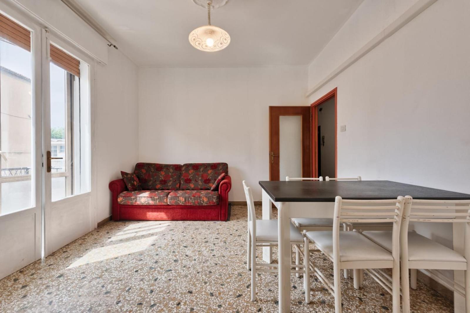 Cozy Best Apartment In City With Free Parking Маргера Экстерьер фото